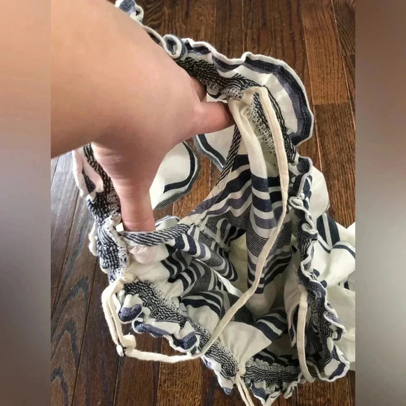 Splendid Women’s S Off-the-Shoulder Ruffle Overlay Blue/Off-White Striped Top - Picture 11 of 12